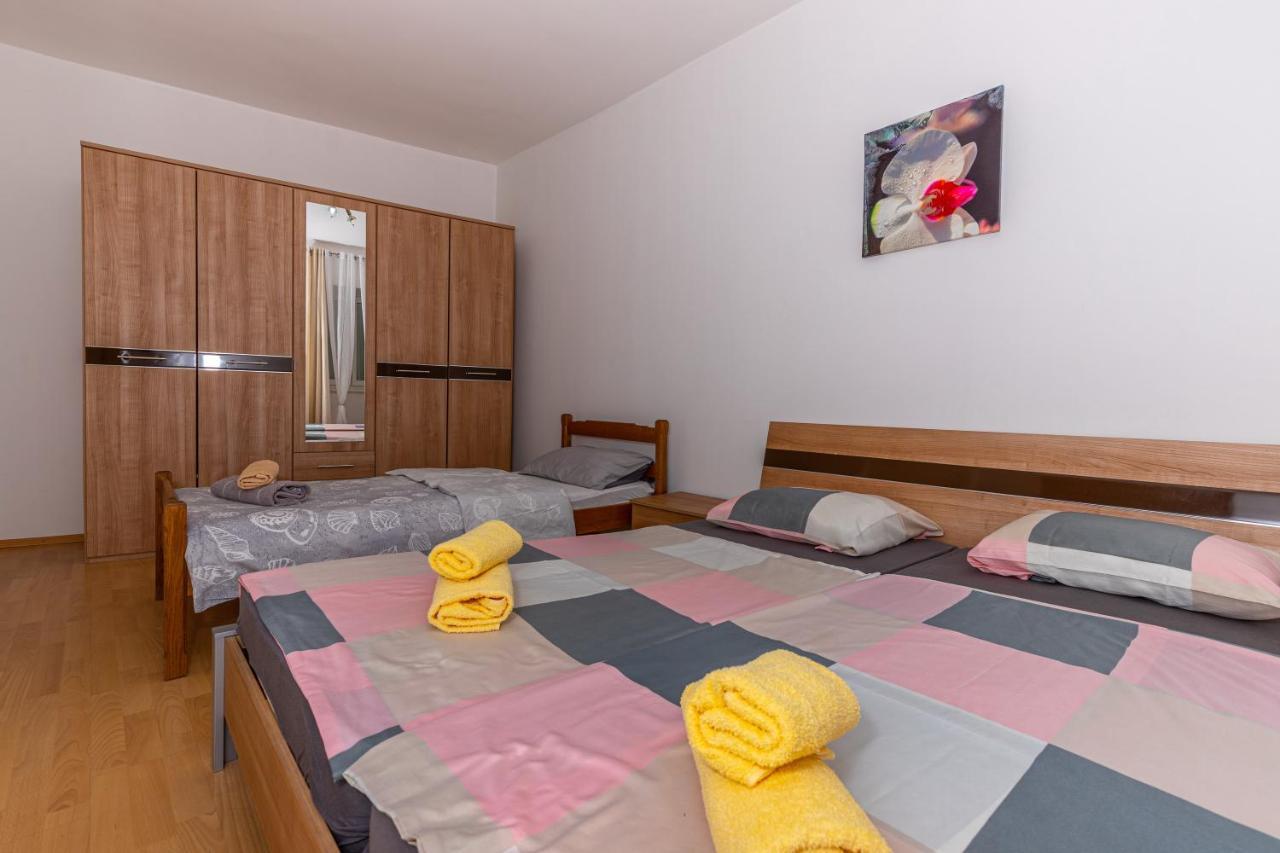 Apartmani Gabrijela Crikvenica Eksteriør bilde