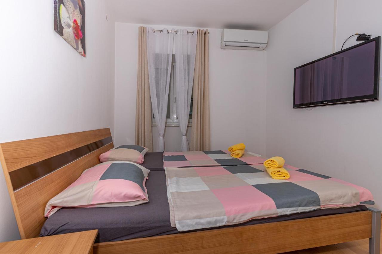 Apartmani Gabrijela Crikvenica Eksteriør bilde